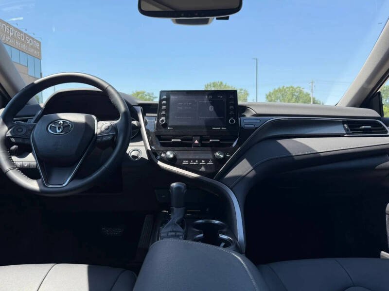2024-toyota-camry-xse-small-4
