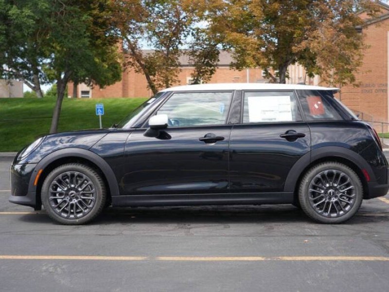 2026-mini-hardtop-4-door-small-1
