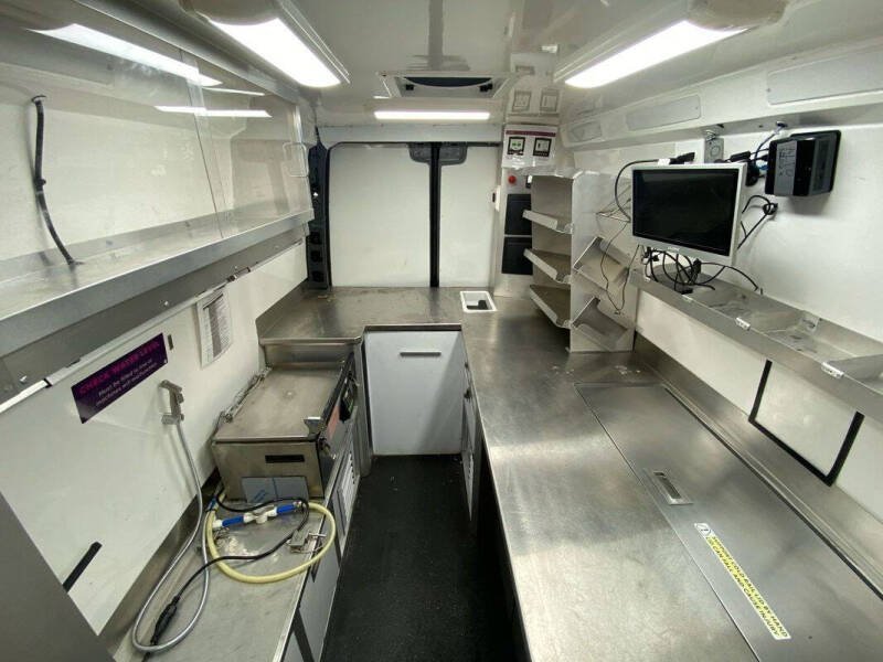 2022-mercedes-benz-sprinter-4500-big-4