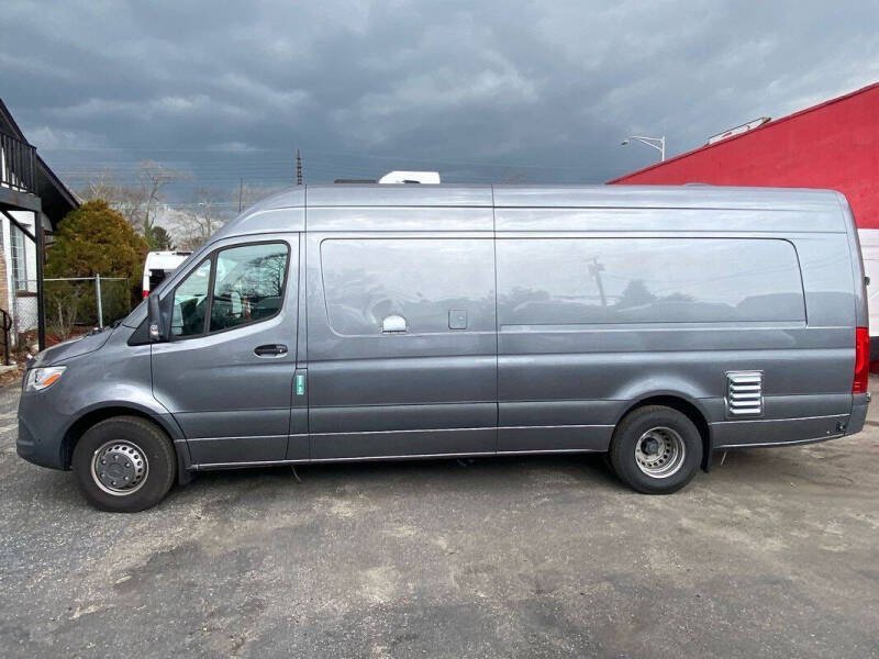 2022-mercedes-benz-sprinter-4500
