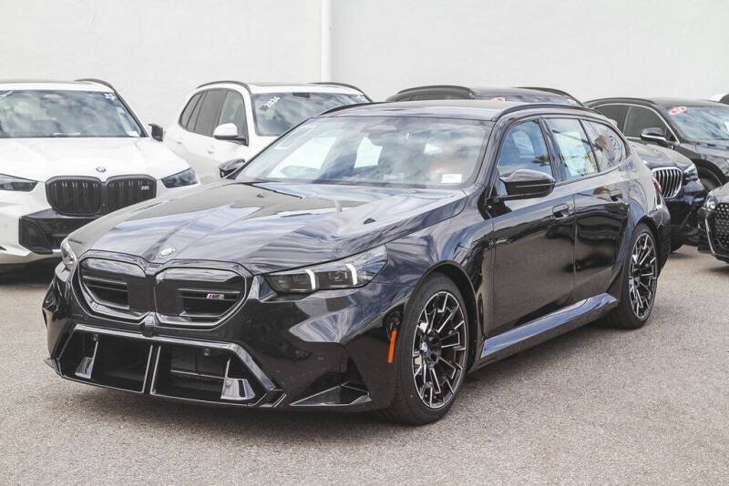 2026-bmw-m5-touring-big-1