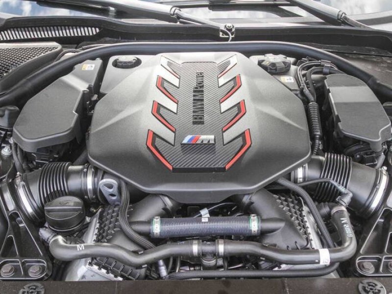 2026-bmw-m5-touring-small-4